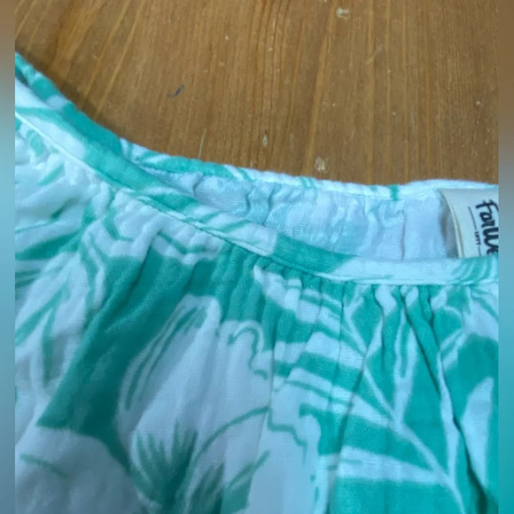 Far West Tank Top with Straps Tropical Floral Pattern Green - Picture 6 of 6